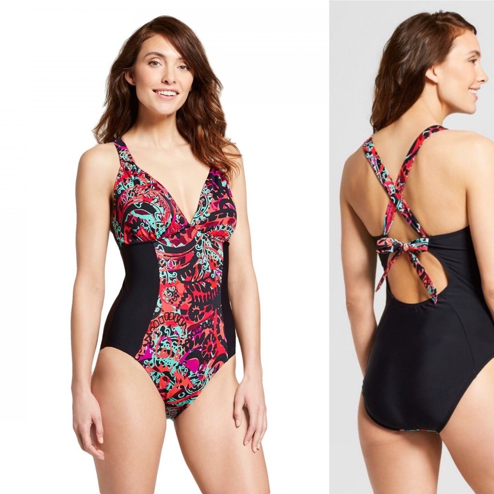 🌊NWT Aqua Green Paisley Multi One Piece Swim🌊
